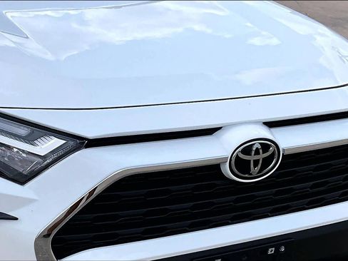 Used 2025 Toyota RAV4 LE image 29