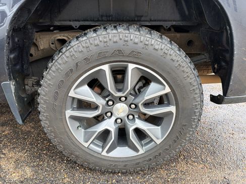 Used 2022 Chevrolet Silverado 1500 LT w/ Z71 Off-Road Package AWD/4WD image 23