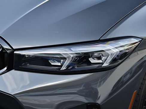 New 2026 BMW 330i Sedan w/ M Sport Package image 12