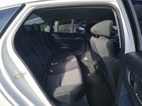 Used 2018 Honda Accord LX image 13