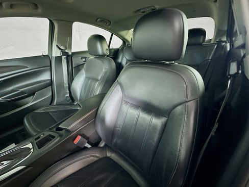 Used 2014 Buick Regal image 19