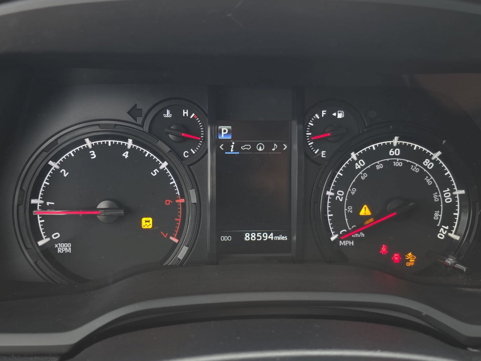 Used 2023 Toyota 4Runner SR5 Premium w/ Moonroof Package RWD image 16