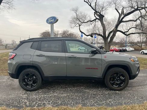 Used 2023 Jeep Compass Trailhawk AWD/4WD image 1