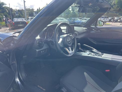 Used 2016 MAZDA MX-5 Miata Club image 22