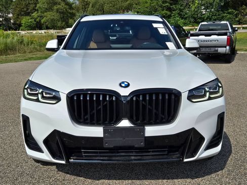 Used 2024 BMW X3 xDrive30i w/ Premium Package AWD/4WD image 9