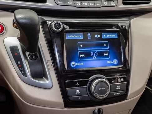 Used 2016 Honda Odyssey EX-L image 22