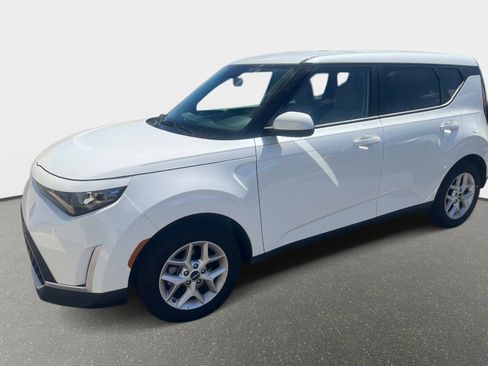 Certified 2025 Kia Soul LX w/ LX Technology Package image 28