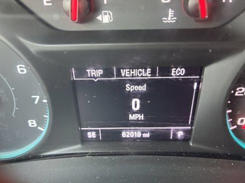 Used 2018 Chevrolet Equinox LT AWD/4WD image 17