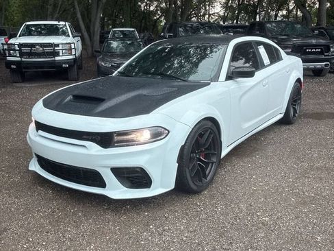 Used 2021 Dodge Charger SRT Hellcat RWD image 3