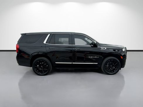 Used 2024 GMC Yukon Denali RWD image 2