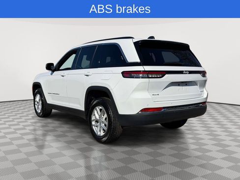 Used 2025 Jeep Grand Cherokee Laredo X w/ Luxury Tech Group I image 7