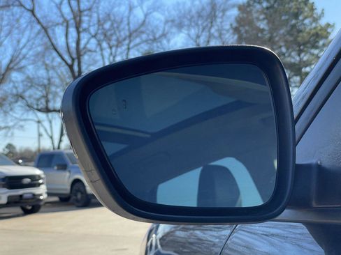 Used 2020 Ford Escape SE Sport image 32