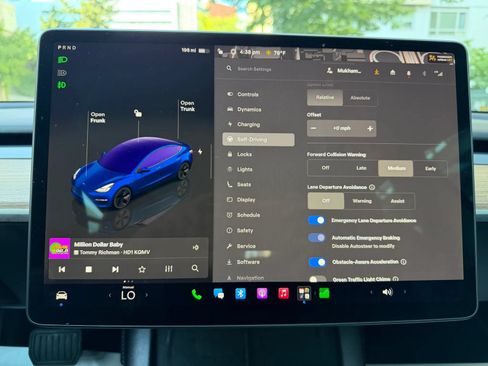 Used 2022 Tesla Model 3 Long Range AWD/4WD image 52