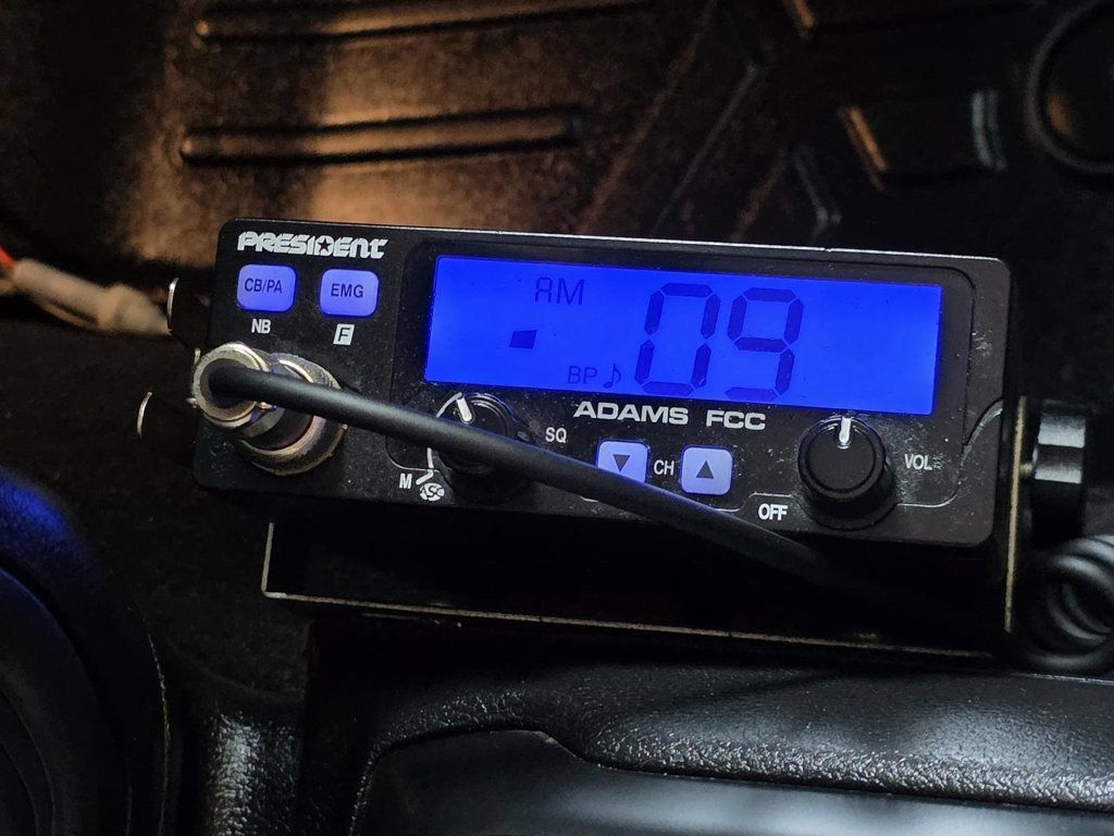 Used 2018 Jeep Wrangler Unlimited Sahara AWD/4WD image 22
