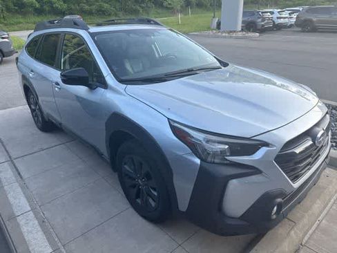 Used 2023 Subaru Outback Onyx Edition XT AWD/4WD image 3