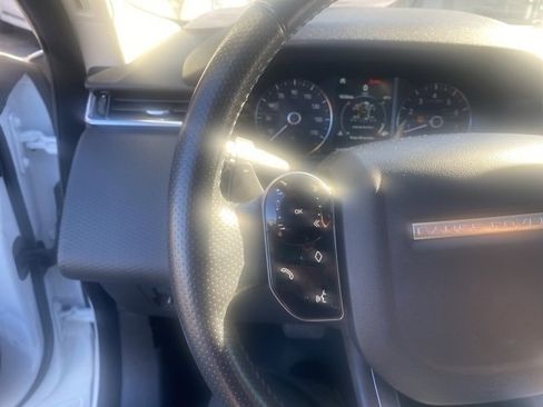 Used 2019 Land Rover Range Rover Velar image 12
