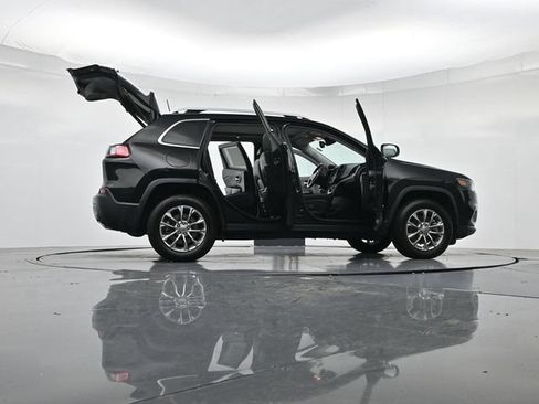 Used 2021 Jeep Cherokee Latitude Lux w/ Sun & Sound Group AWD/4WD image 53