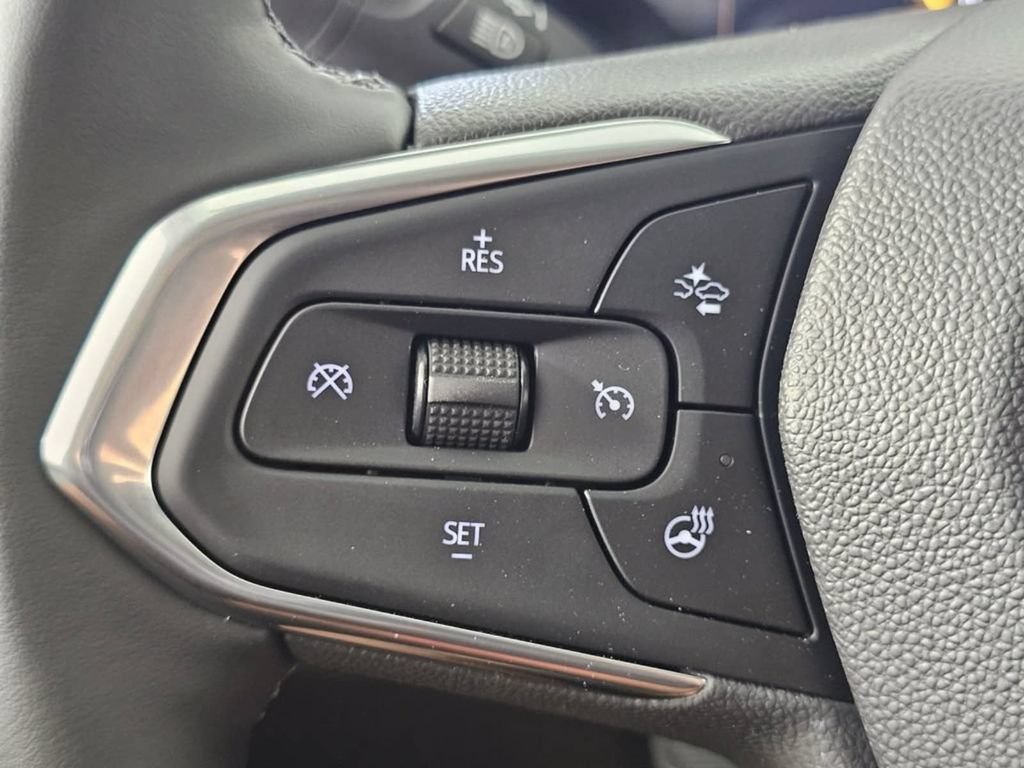 Used 2026 Chevrolet Trax LT w/ LT Convenience Package FWD image 27