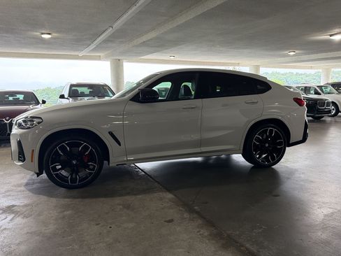 Certified 2023 BMW X4 M40i AWD/4WD image 2