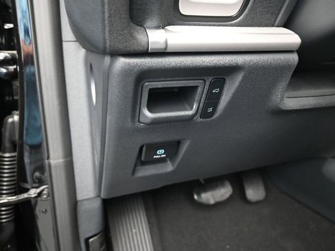 New 2025 Ford Expedition Active image 13