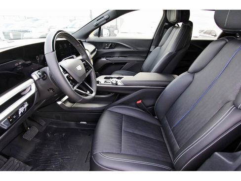 New 2026 Cadillac Lyriq Sport image 6