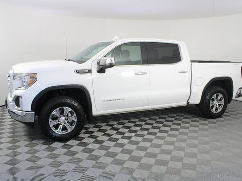 Used 2021 GMC Sierra 1500 SLT image 2