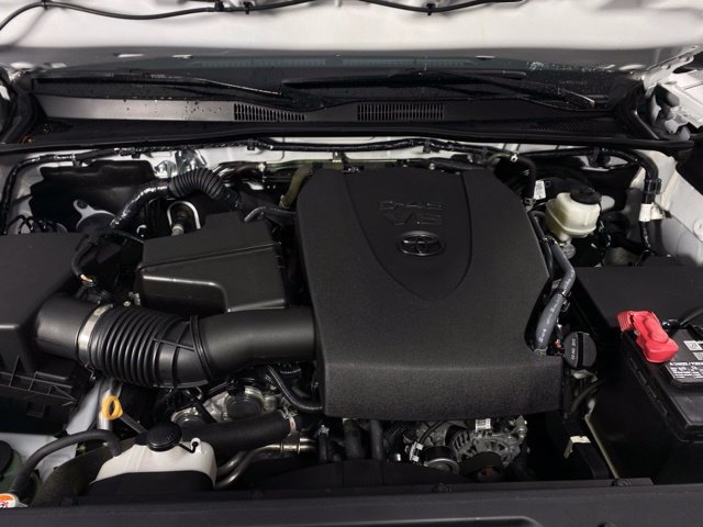 Used 2023 Toyota Tacoma SR5 w/ Technology Package AWD/4WD image 13