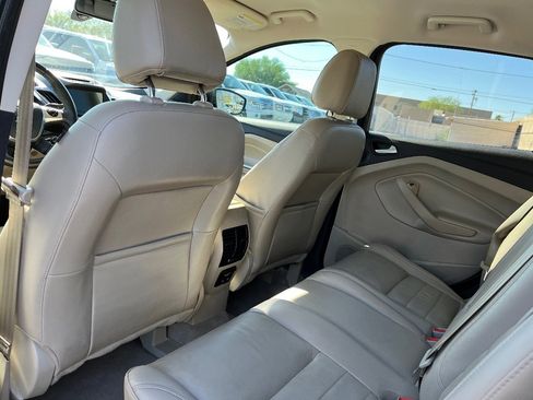 Used 2016 Ford Escape Titanium image 28