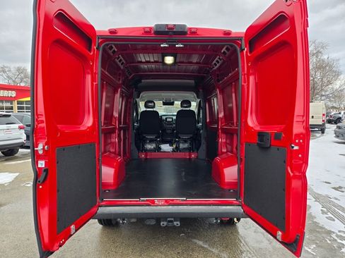 New 2025 RAM ProMaster 1500 w/ Quick Order Package 22G SLT image 10