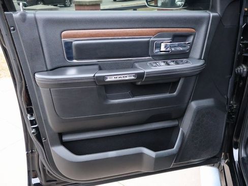 Used 2014 RAM 1500 Laramie w/ Convenience Group image 26