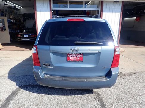 Used 2008 Kia Sedona LX FWD image 22