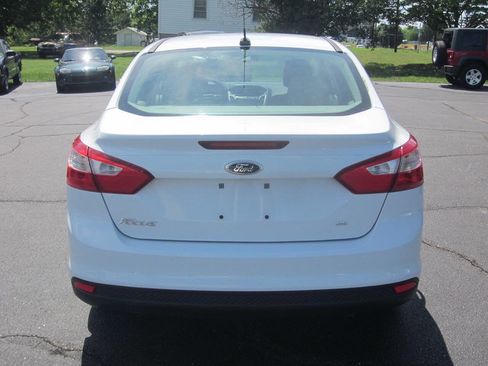 Used 2012 Ford Focus SE FWD image 7