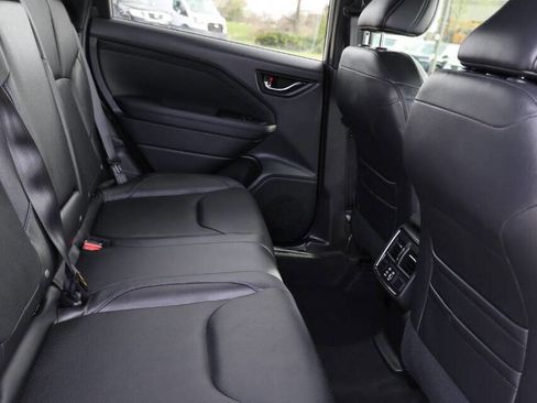 Used 2025 Subaru Forester Limited w/ Popular Package image 16