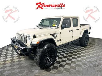 Used 2020 Jeep Gladiator Overland video 3