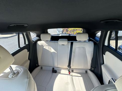 Used 2025 Mercedes-Benz GLA 250 4MATIC image 25