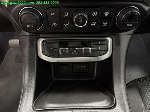 Used 2021 GMC Acadia SLE AWD/4WD image 27