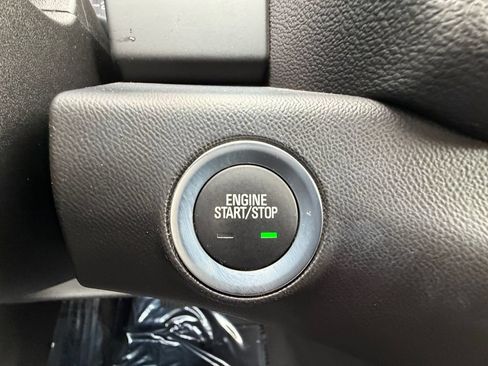Used 2018 GMC Terrain SLE AWD/4WD image 25
