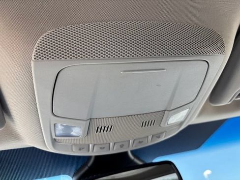 Used 2020 Ford Edge SEL AWD/4WD image 19