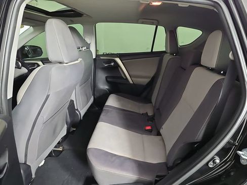 Used 2015 Toyota RAV4 XLE AWD/4WD image 21