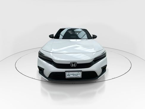 Used 2023 Honda Civic Sport image 3