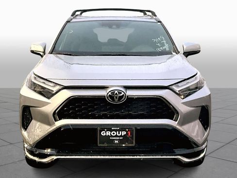 New 2025 Toyota RAV4 SE image 3