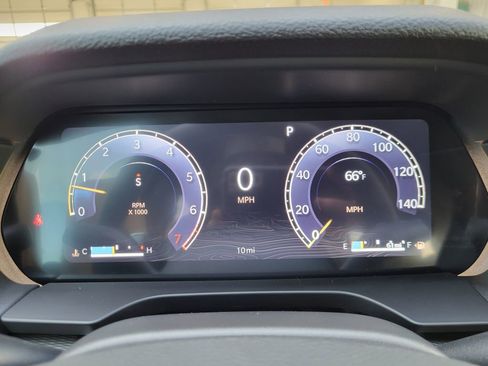 New 2025 Jeep Grand Cherokee Altitude image 15