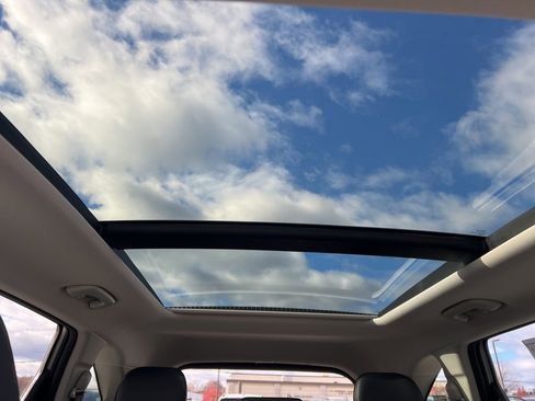 New 2026 Kia Sorento S image 10