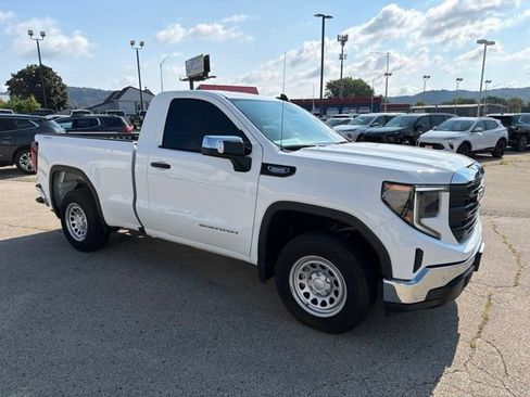 Used 2026 GMC Sierra 1500 Pro w/ 1SA Safety Plus Package AWD/4WD image 7