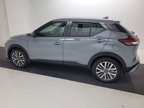 Used 2023 Nissan Kicks SV FWD image 3