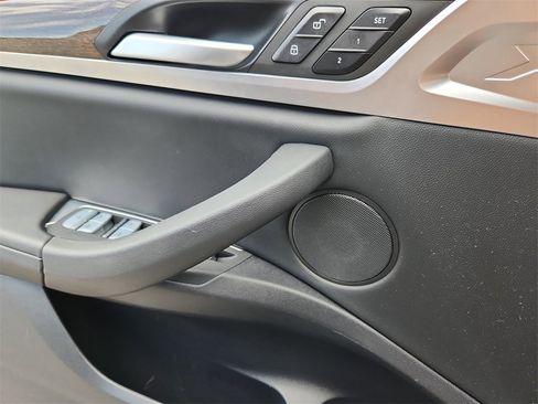 Used 2023 BMW X4 xDrive30i image 29