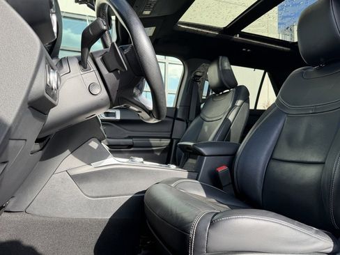 Used 2020 Ford Explorer ST image 6