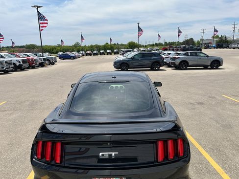Used 2015 Ford Mustang GT Premium RWD image 4