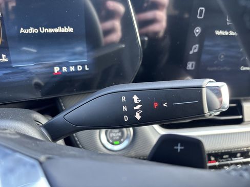 New 2026 Chevrolet Equinox LT w/ Convenience Package II FWD image 22