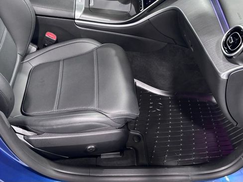 Certified 2023 Mercedes-Benz C 300 4MATIC Sedan image 18